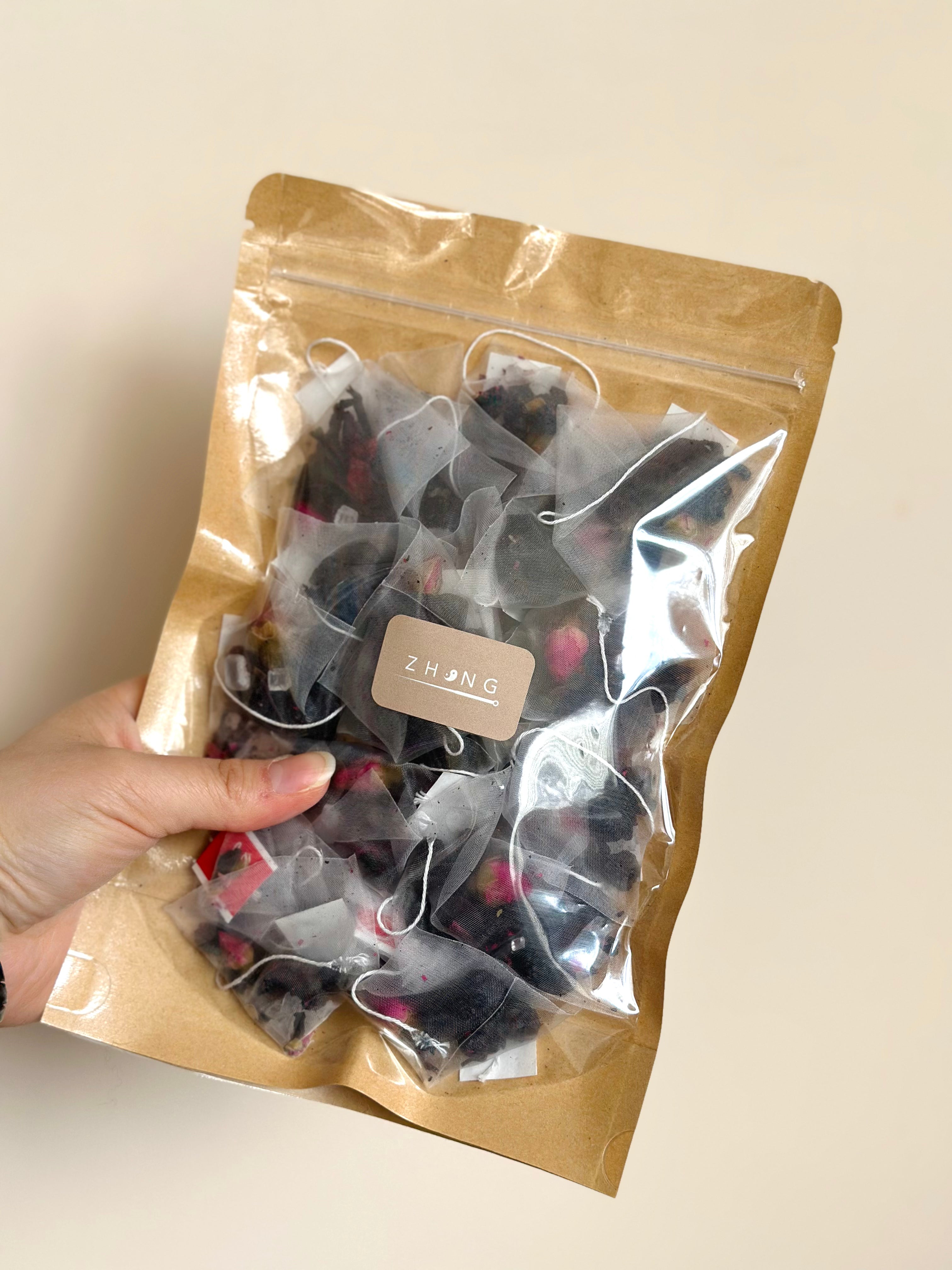 Roos, Hibiscus & Moerbei Thee